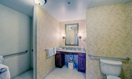 Homewood By Hilton Collins 3*